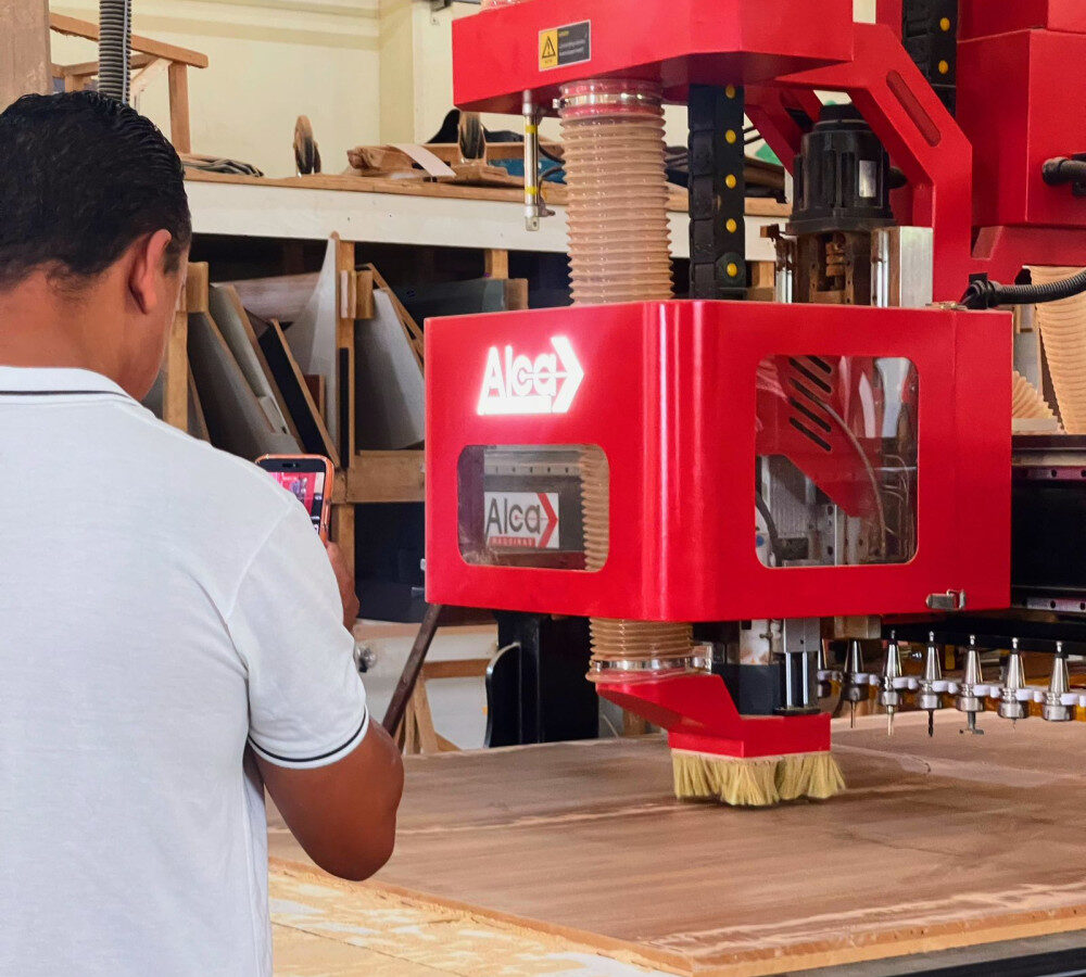 Router CNC marca Alca, modelo AL-1928-ATC-NC