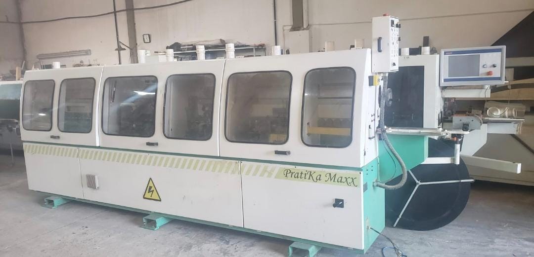 Coladeira de Bordas marca Seven Máquinas, modelo Pratika Maxx