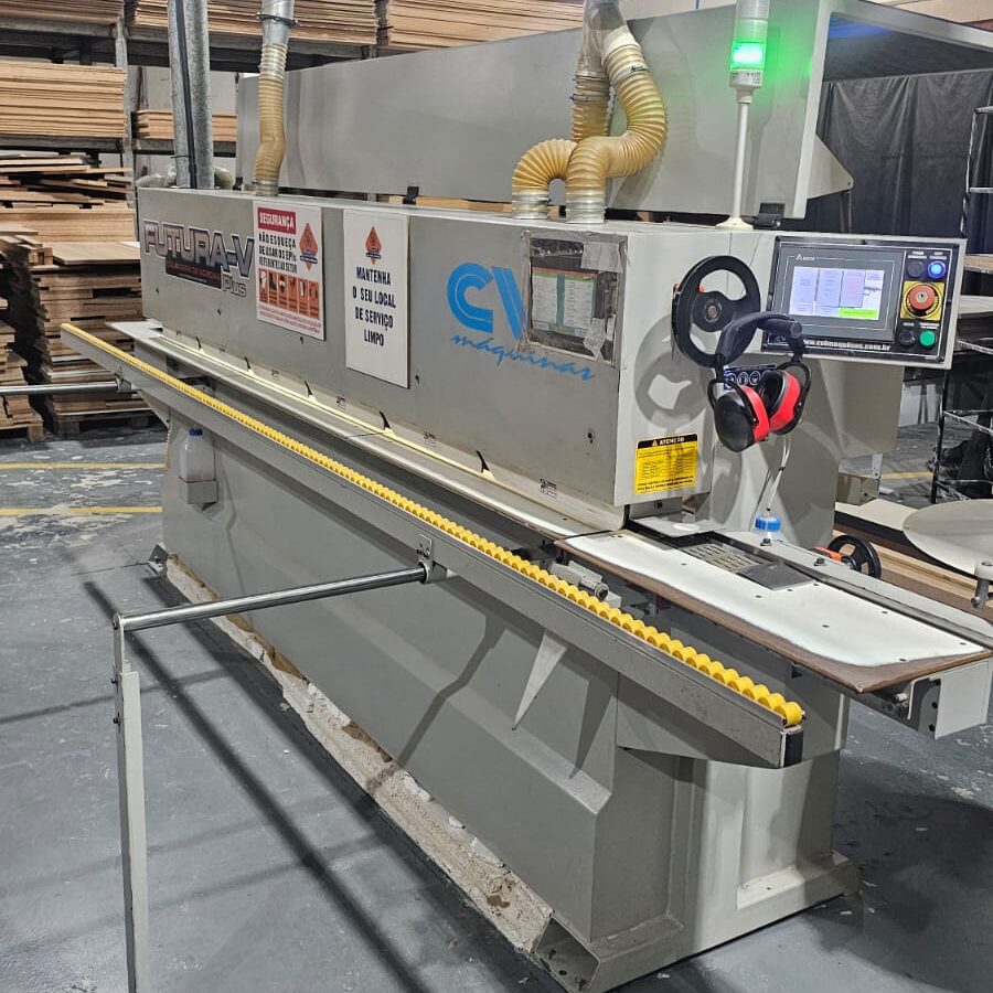 Coladeira de Bordas marca CVL, modelo FUTURA V PLUS