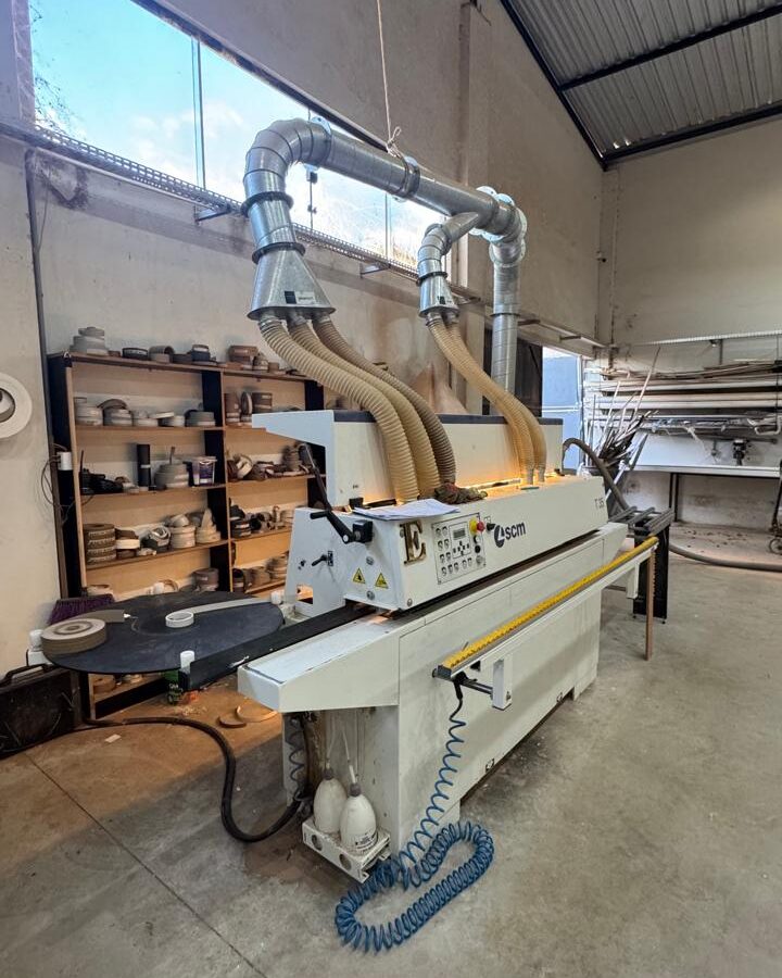 Coladeira de Bordas marca SCM Tecmatic, modelo T35